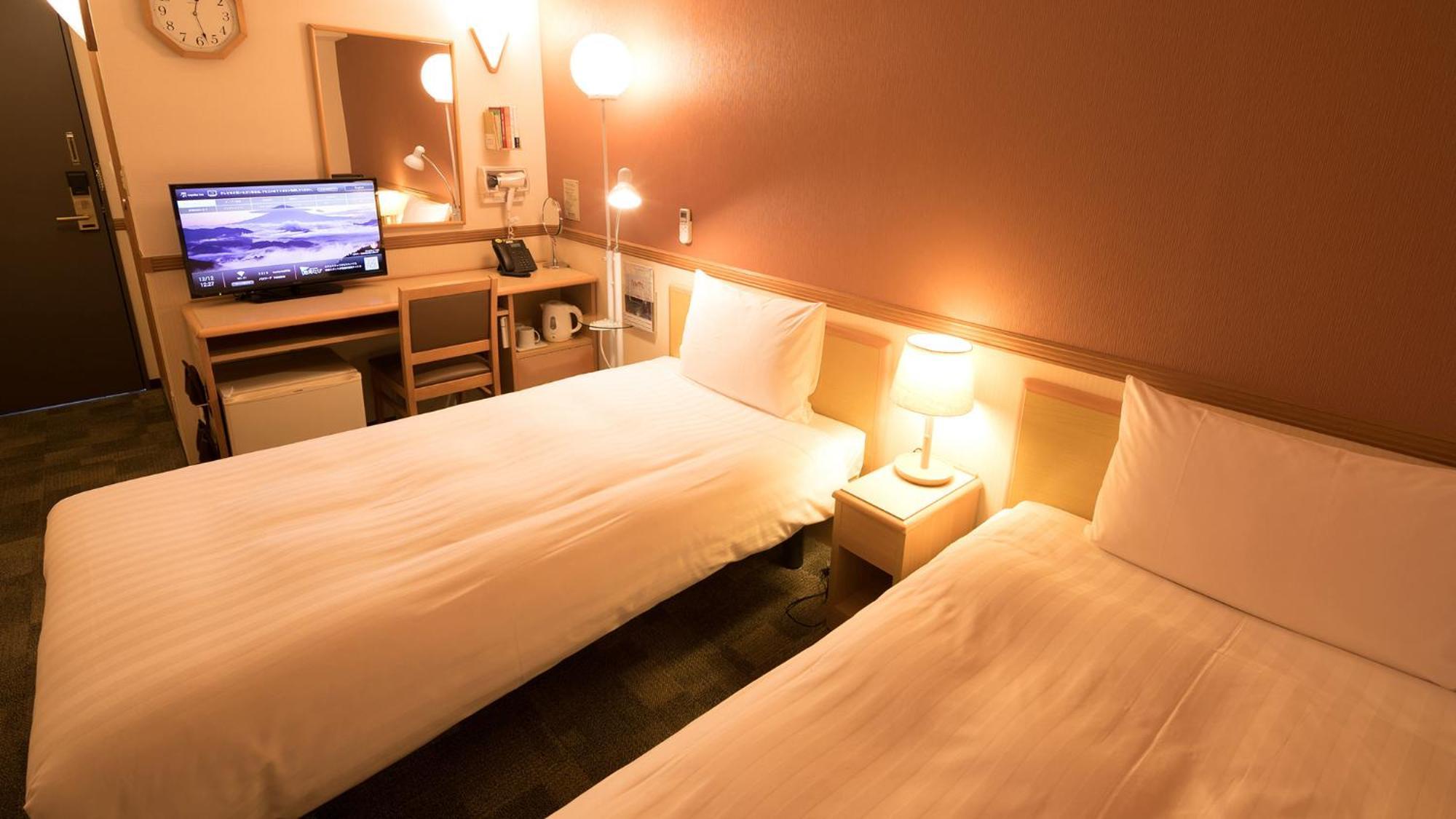 Toyoko Inn Higashi-Hiroshima Saijo Ekimae Pokoj fotografie