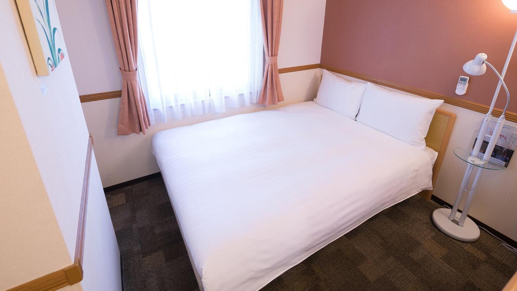 Toyoko Inn Higashi-Hiroshima Saijo Ekimae Pokoj fotografie