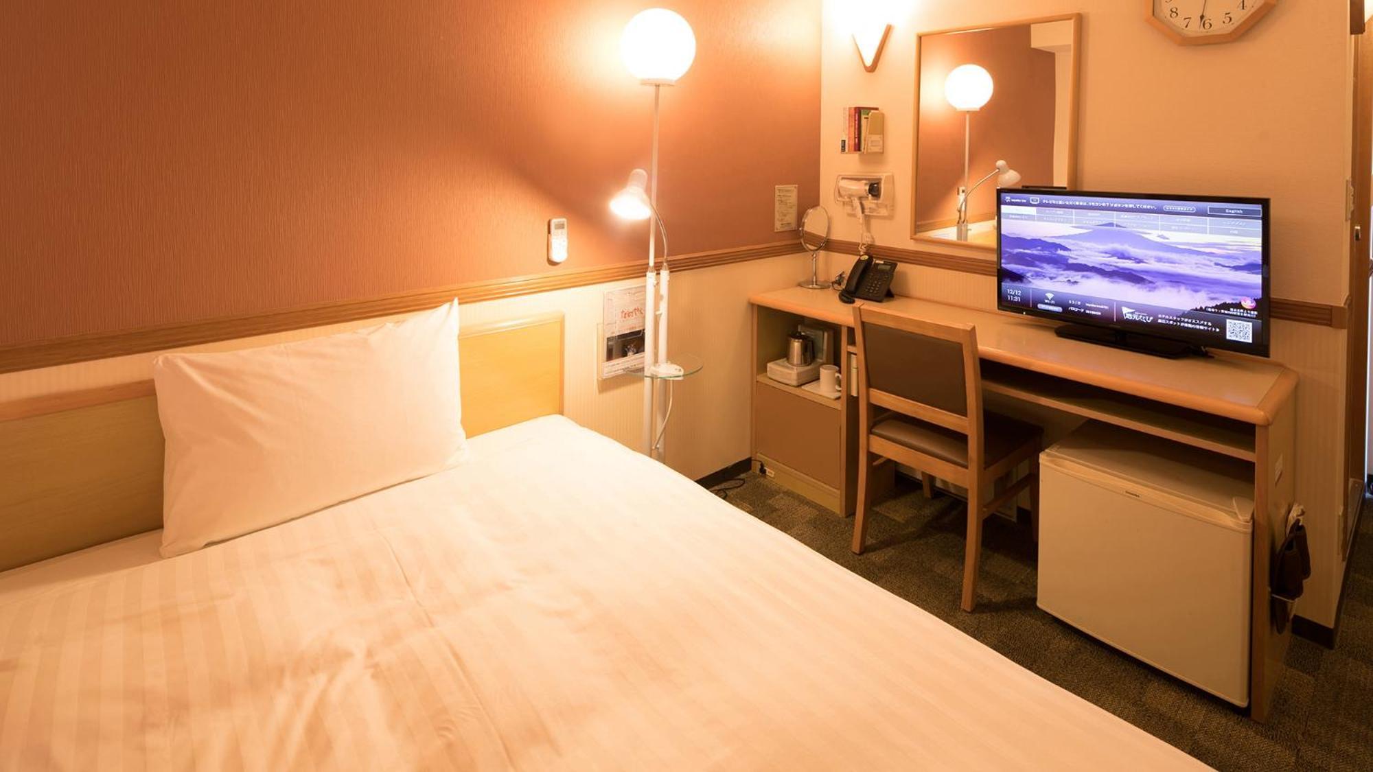 Toyoko Inn Higashi-Hiroshima Saijo Ekimae Pokoj fotografie
