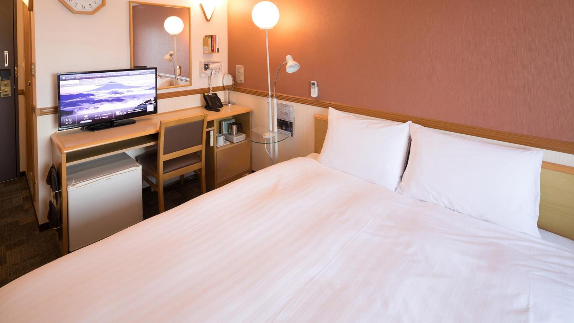 Toyoko Inn Higashi-Hiroshima Saijo Ekimae Pokoj fotografie