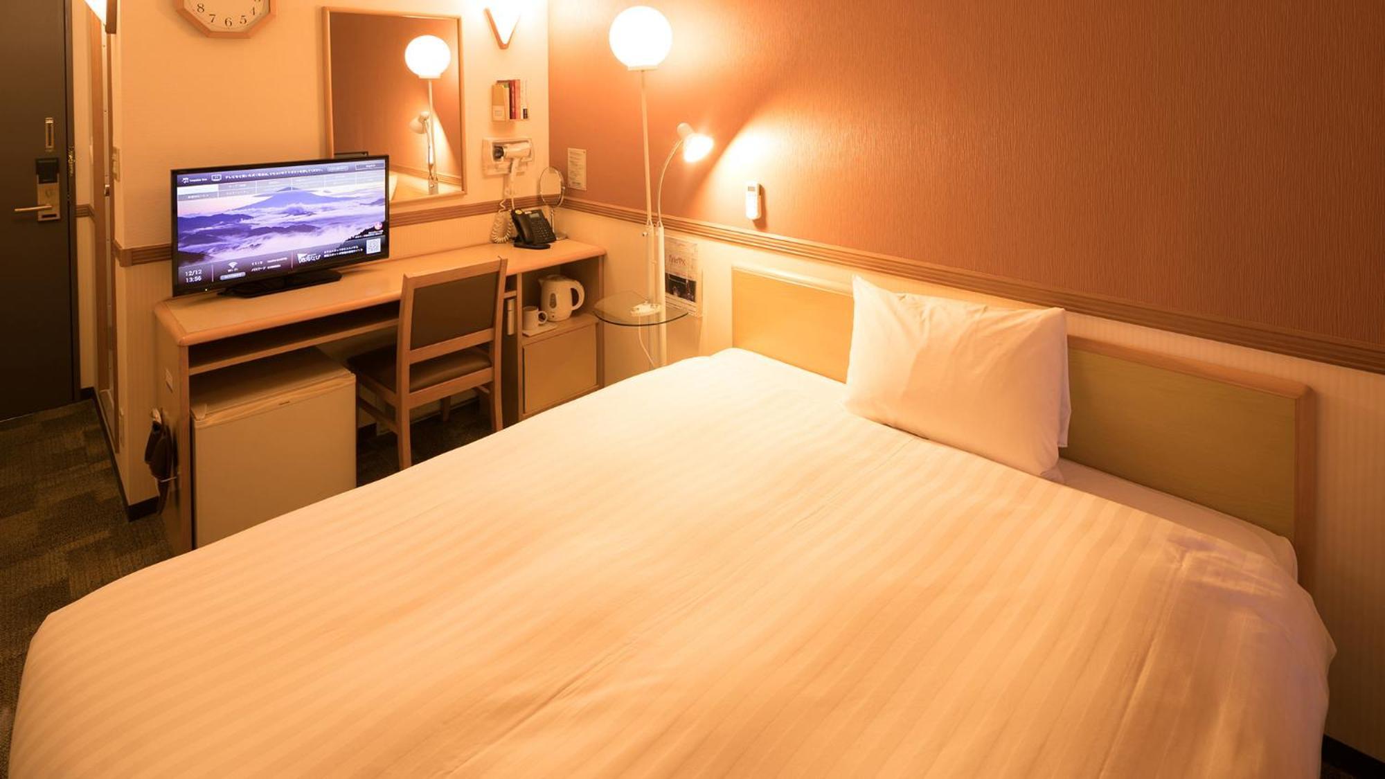 Toyoko Inn Higashi-Hiroshima Saijo Ekimae Pokoj fotografie