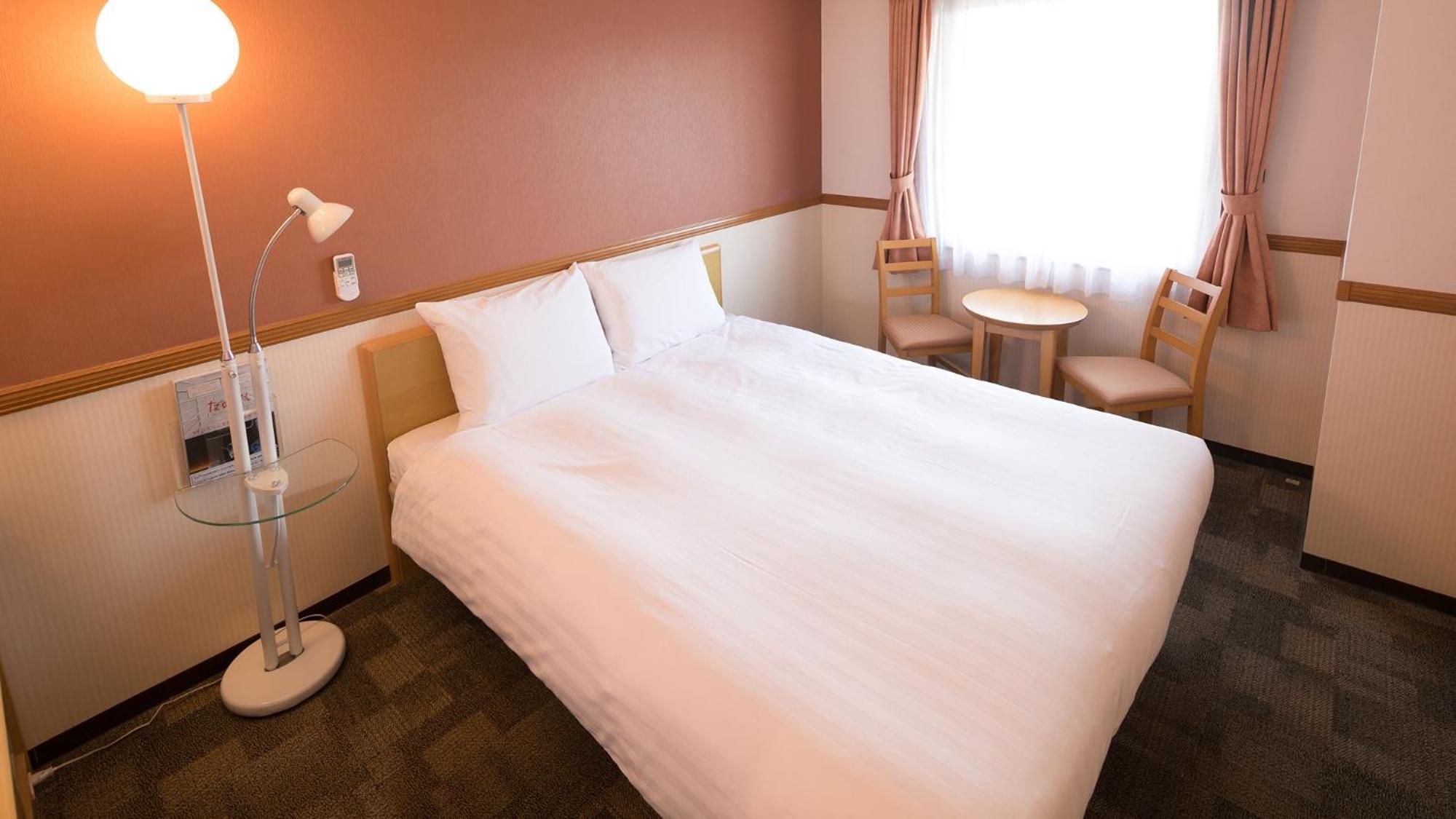 Toyoko Inn Higashi-Hiroshima Saijo Ekimae Pokoj fotografie